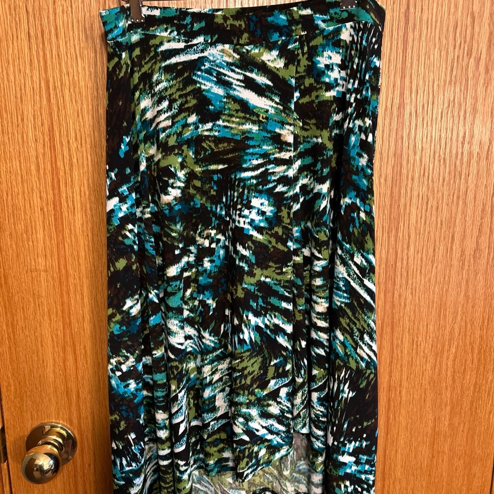 Evan Picone‎ Hi Low Travel Slinky Skirt Womsns Medium Blue & Green Vacation Work
